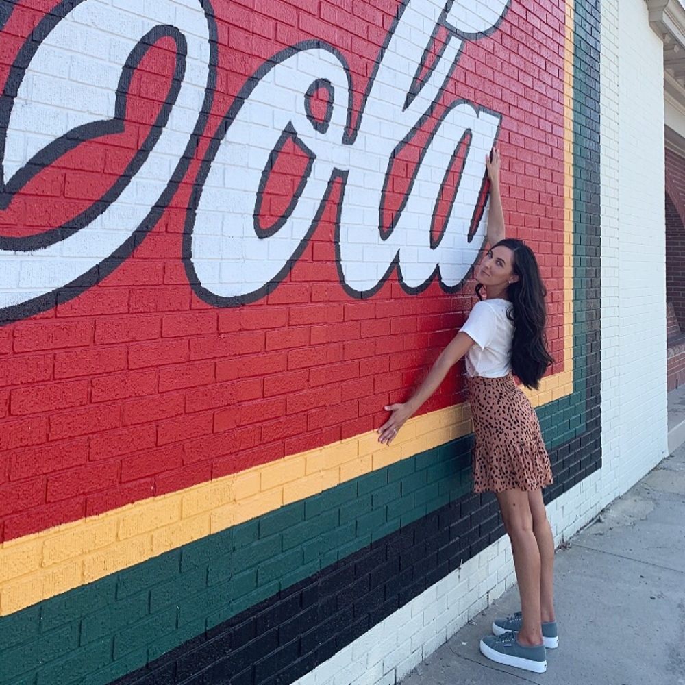 Meet your Posher, Elise